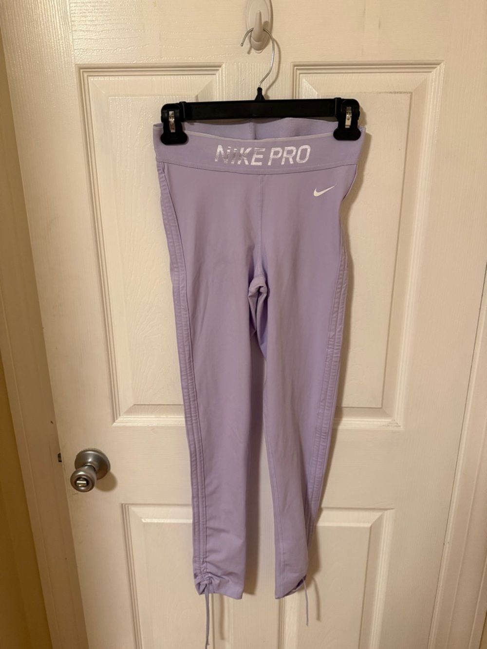 Nike Lavender Girls' Performance Leggings with White Swoosh